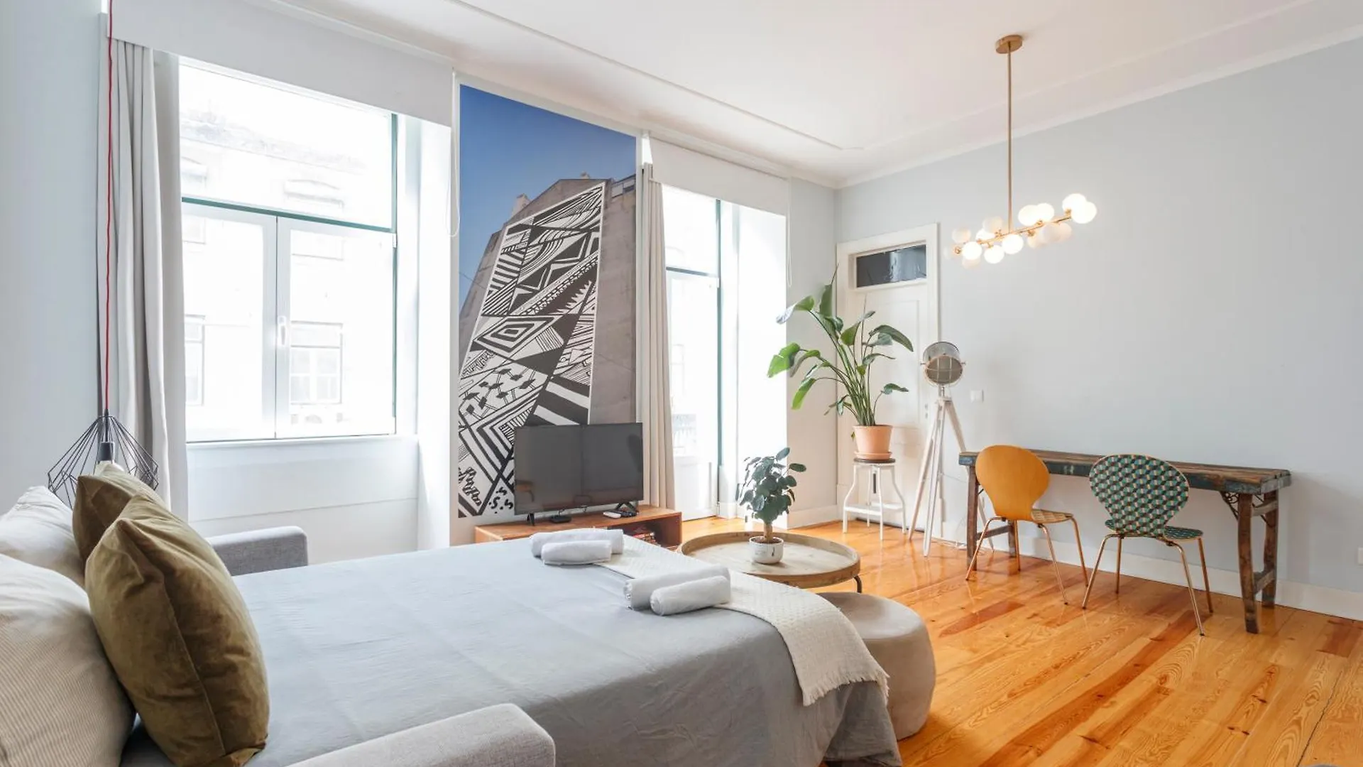Pleasant Bedrooms In Shared House In The Center Of Lisbon Praca Da Figueira 0*,  Portugalsko